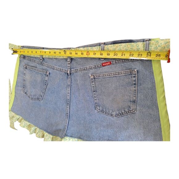 Recycled Upcycled Repurposed Wrangler Jeans Apron Pockets BBQ chef Waist Tie - Picture 8 of 11